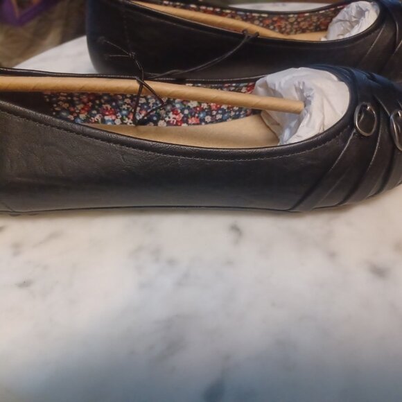 POP Nelly Women's SZ 9.5 Slip-On Flats Black New In Box - Picture 2 of 6